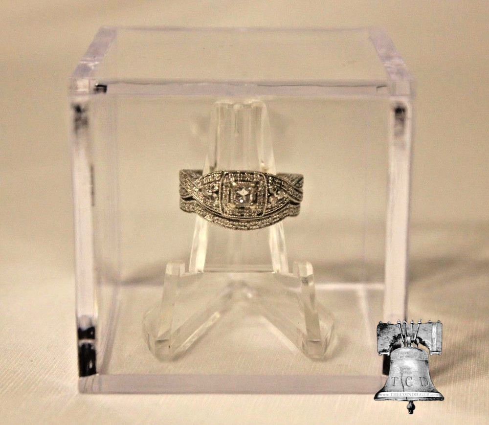 Championship Ring Holder Display Case Box College Wedding 2x2x2 Cube BLACK Stand