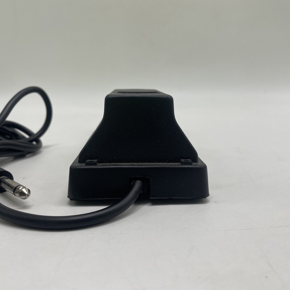 LIVE WIRE SOLUTIONS UNIVERSAL KEYBOARD SUSTAIN PEDAL