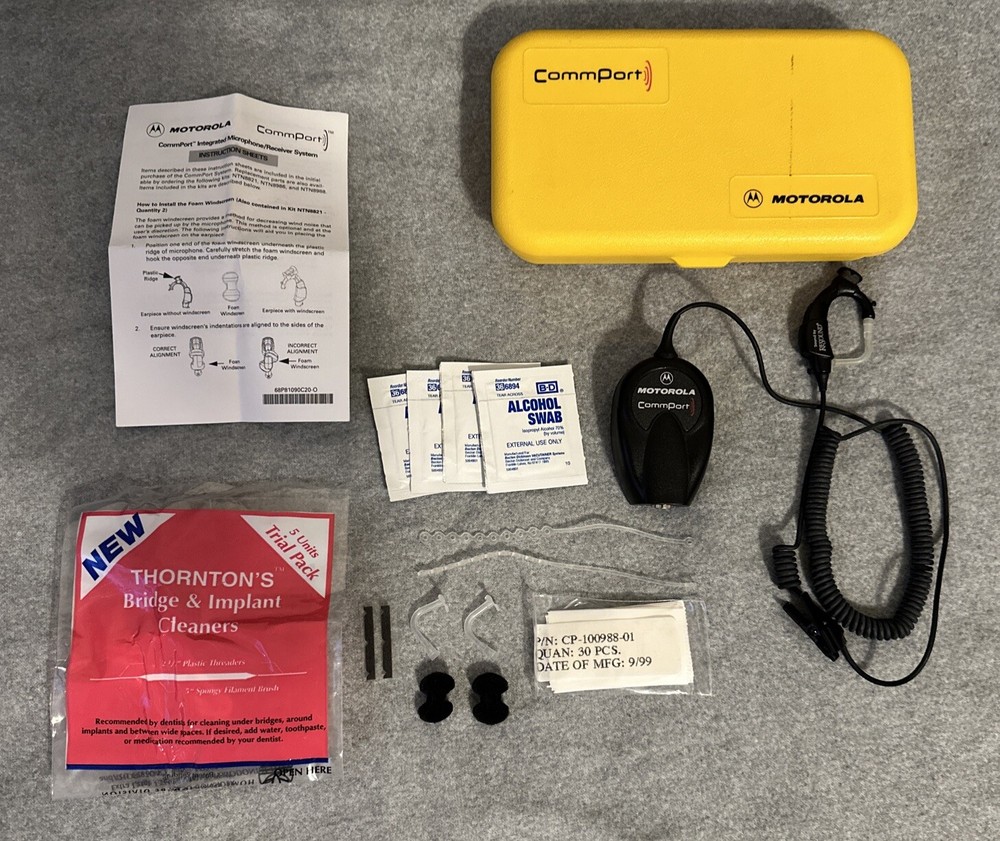 Motorola NTN8819B CommPort Ear Microphone Receiver System & Accessories Untested
