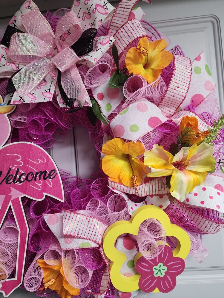PINK FLAMINGO WELCOME WREATH