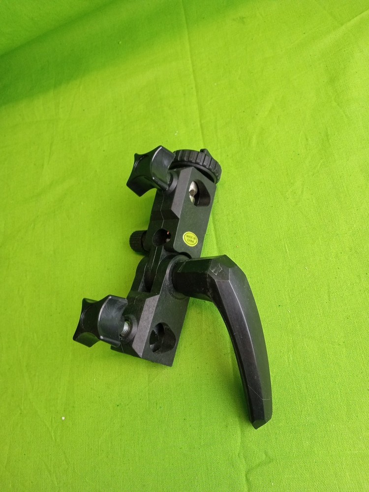 Camera Flash Bracket. Mount with Umbrella Holder