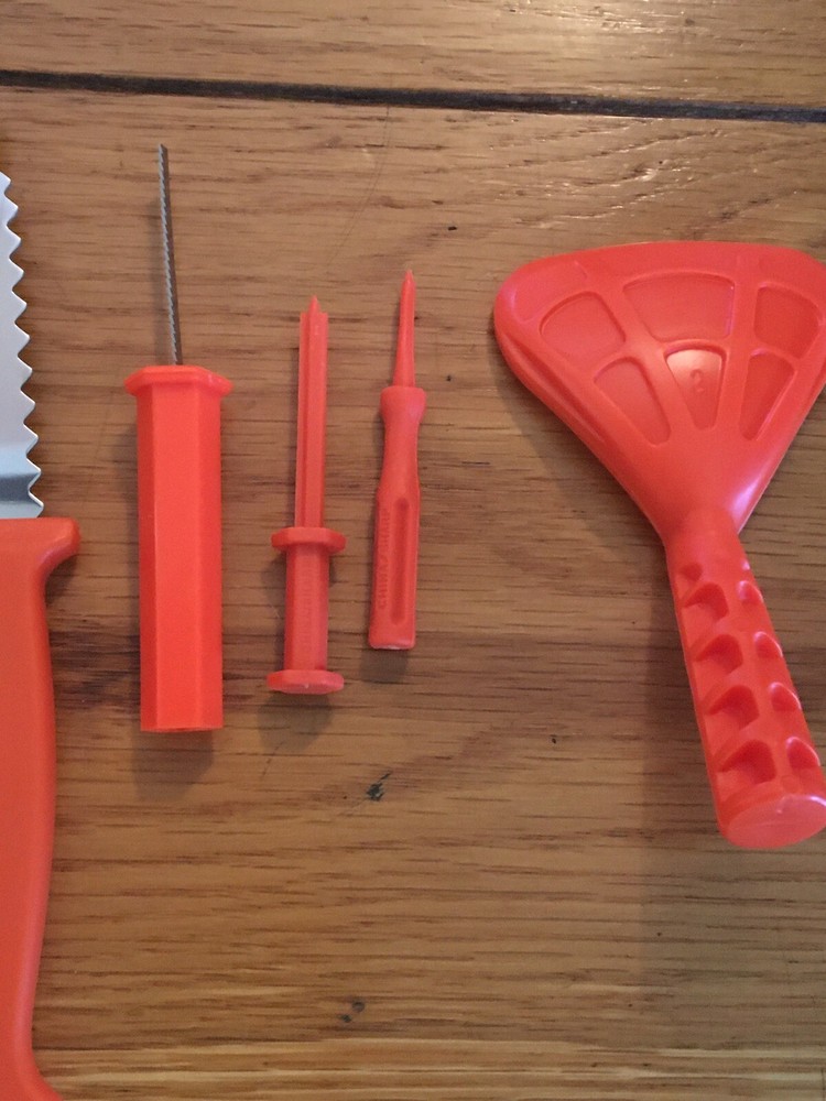 PUMPKIN CARVING KIT