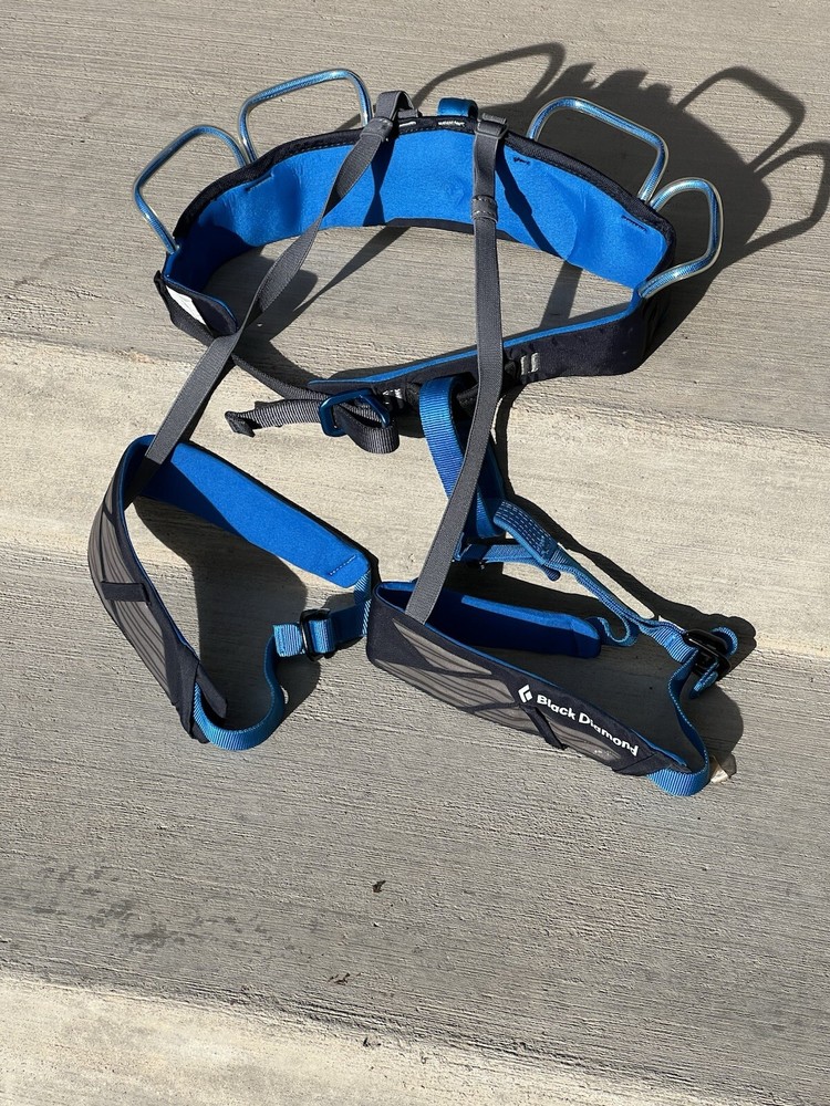 Black Diamond Aspect Climbing Harness (small)