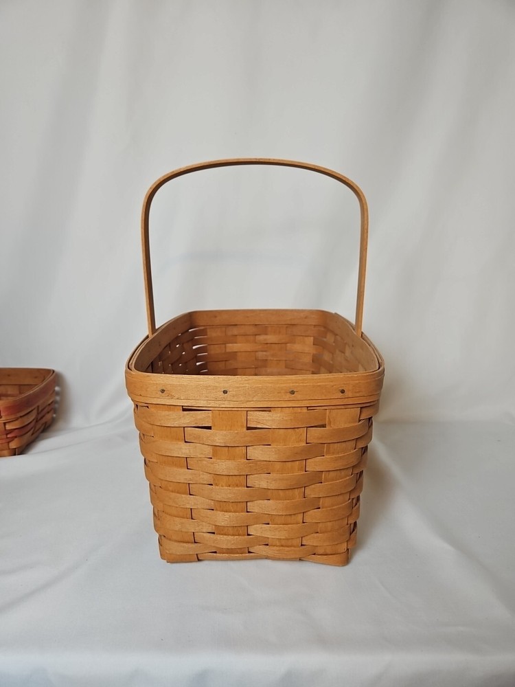 VTG 1992 LONGABERGER BASKET SIGNED #R