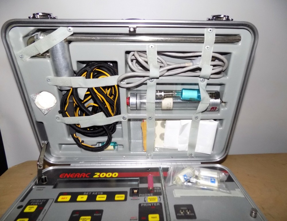 EES Enerac 2000 Portable Combustion Analyzer Model 2000 w/ Accessories