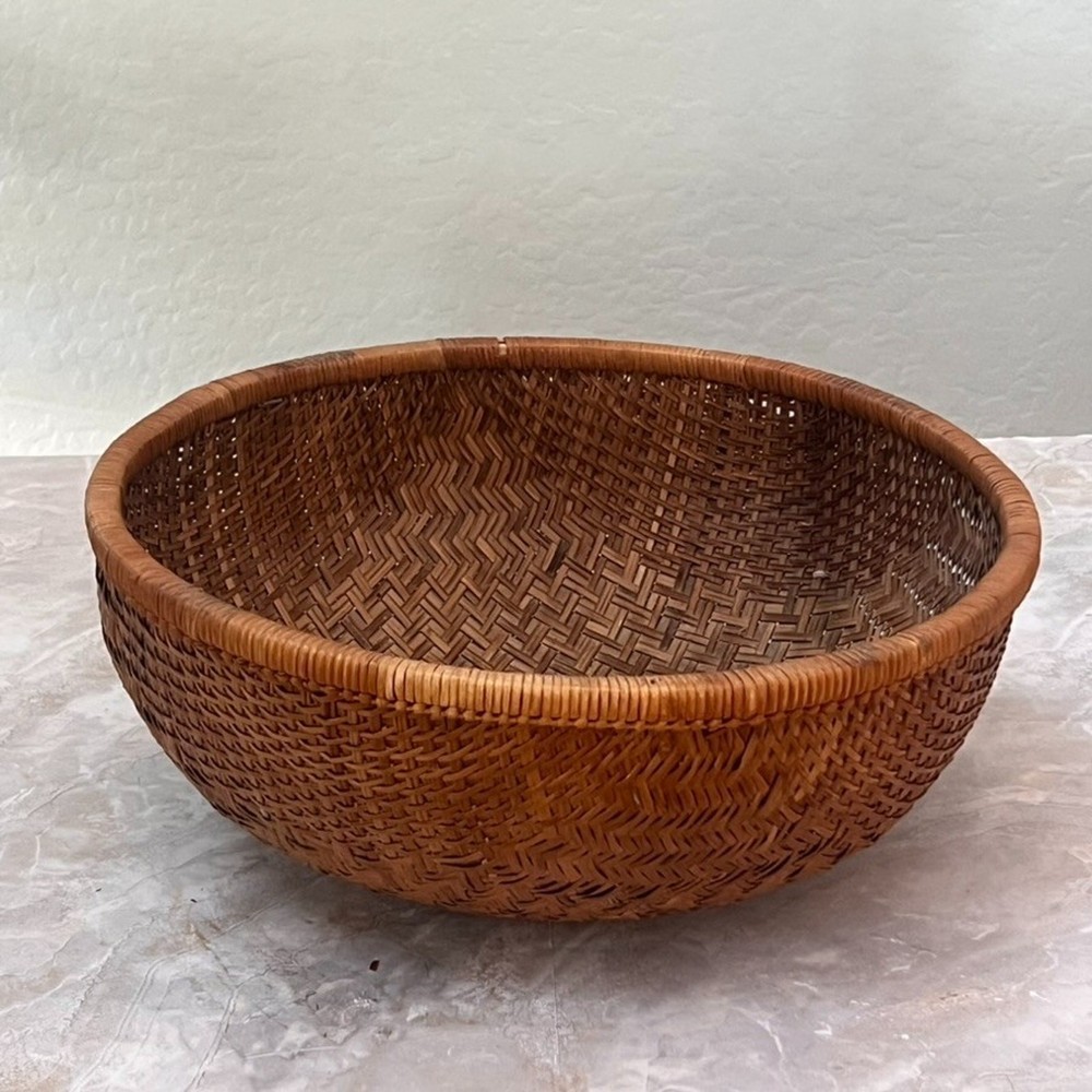 Round Bamboo Wicker Winnowing Vietnamese Basket fruit Bowl 2.5"
