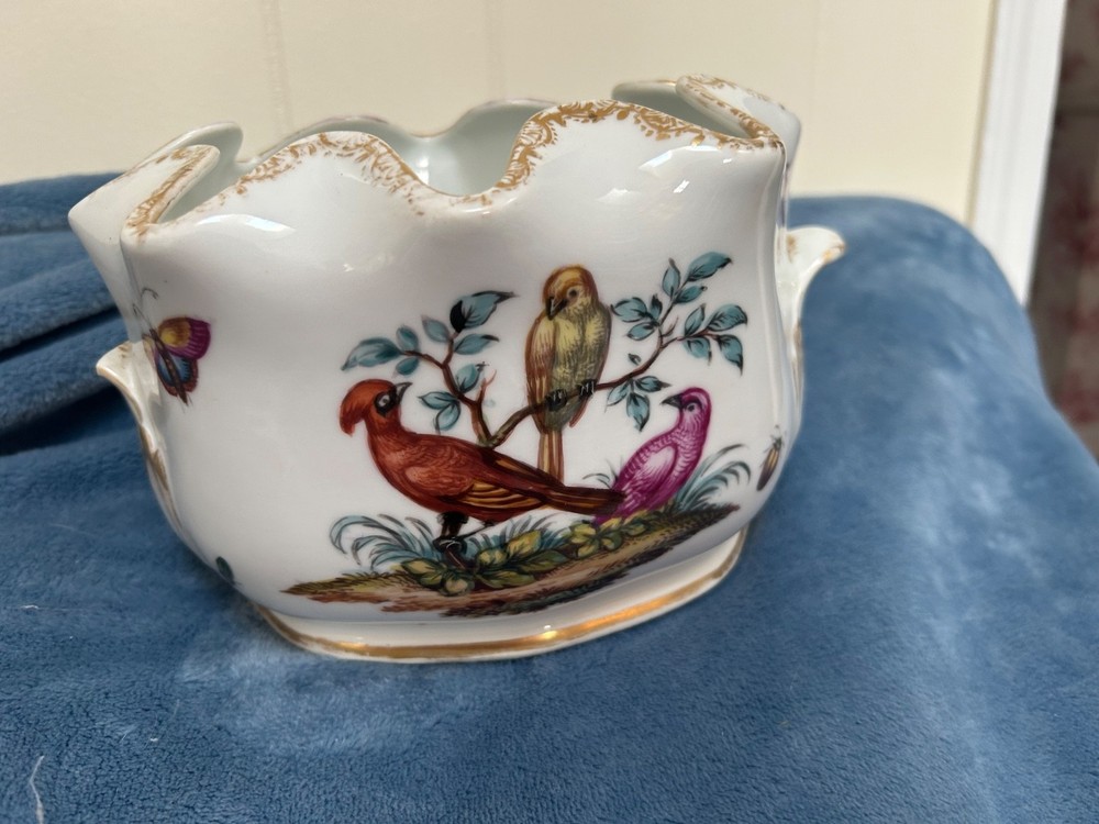 Helena Wolfsohn Dresden Augustus Rex Cache Pot Planter AS IS missing a handle