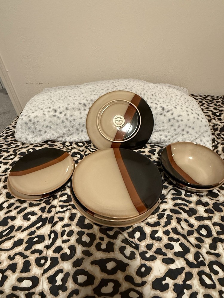 SET OF 8 Sango Tempo Black stoneware dinnerware set.