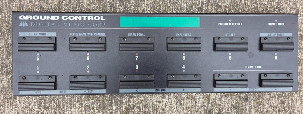 Digital Music Corp. Ground Control Programmable MIDI Foot Controller