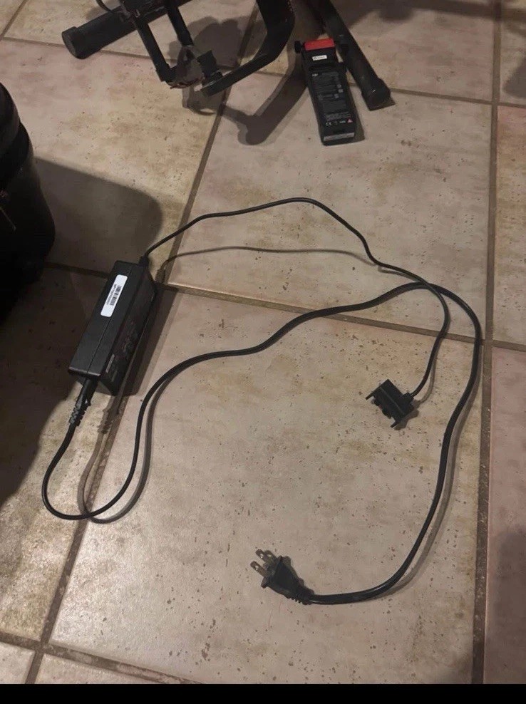 DJI Ronin-M 3-Axis Gimbal Stabilizer read description