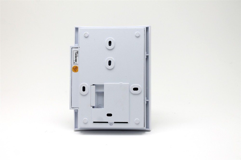 Honeywell TL8100A1008 Line Voltage Programmable Hydronic Thermostat