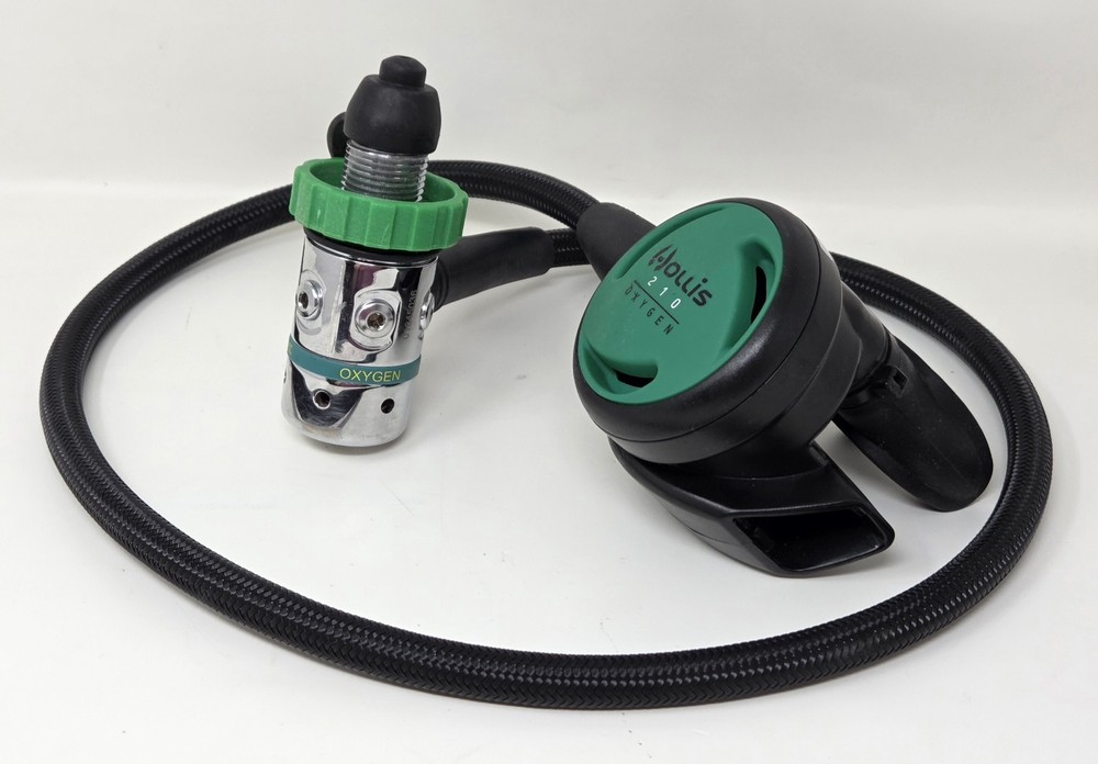 Hollis 210 O₂ Oxygen Regulator Set – First Stage & Second Stage w/ Hose