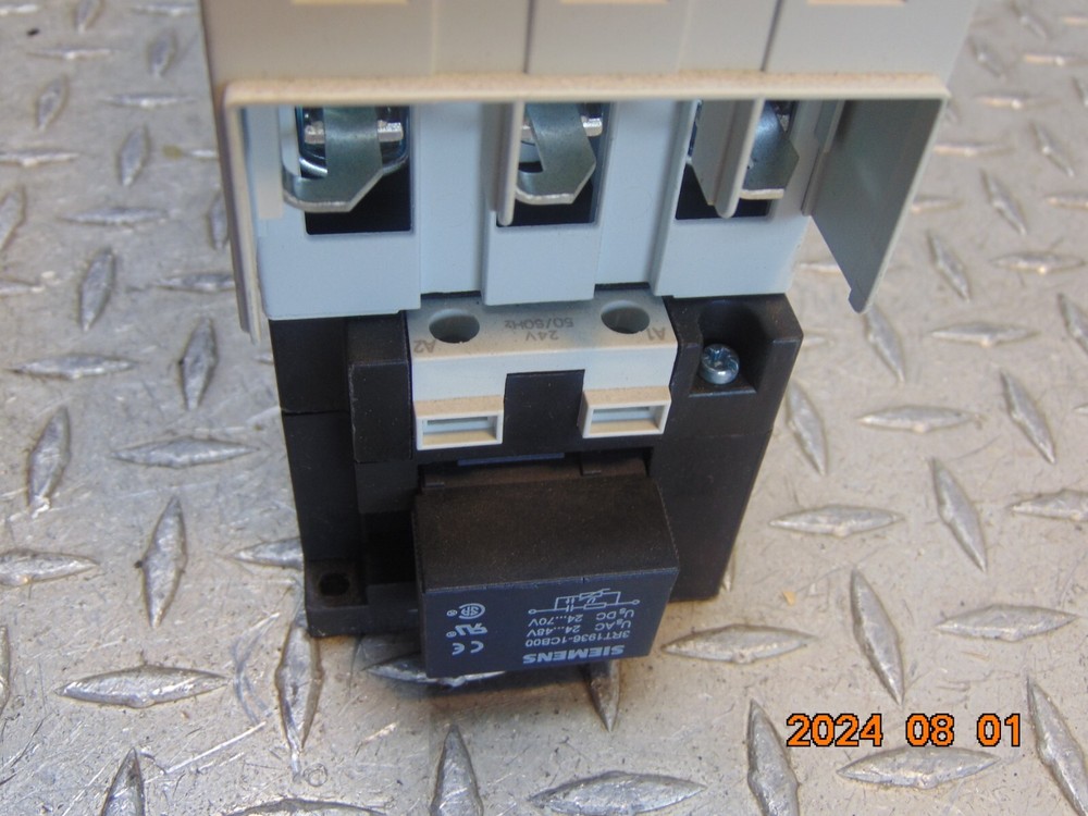 SIEMENS 3RT1647-1AC21 CONTACTOR 24V COIL 3RT1647