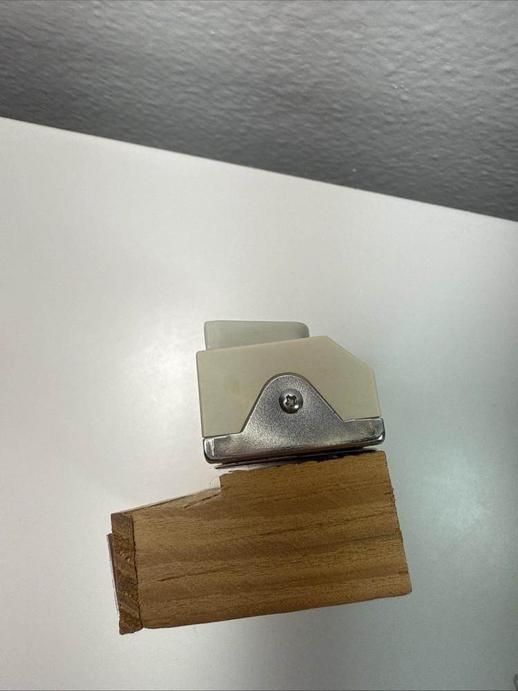 Vintage knitting machine row counter