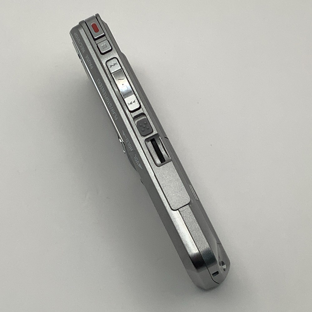 Sony Handheld IC Digital Voice Recorder ICD-B26 TESTED