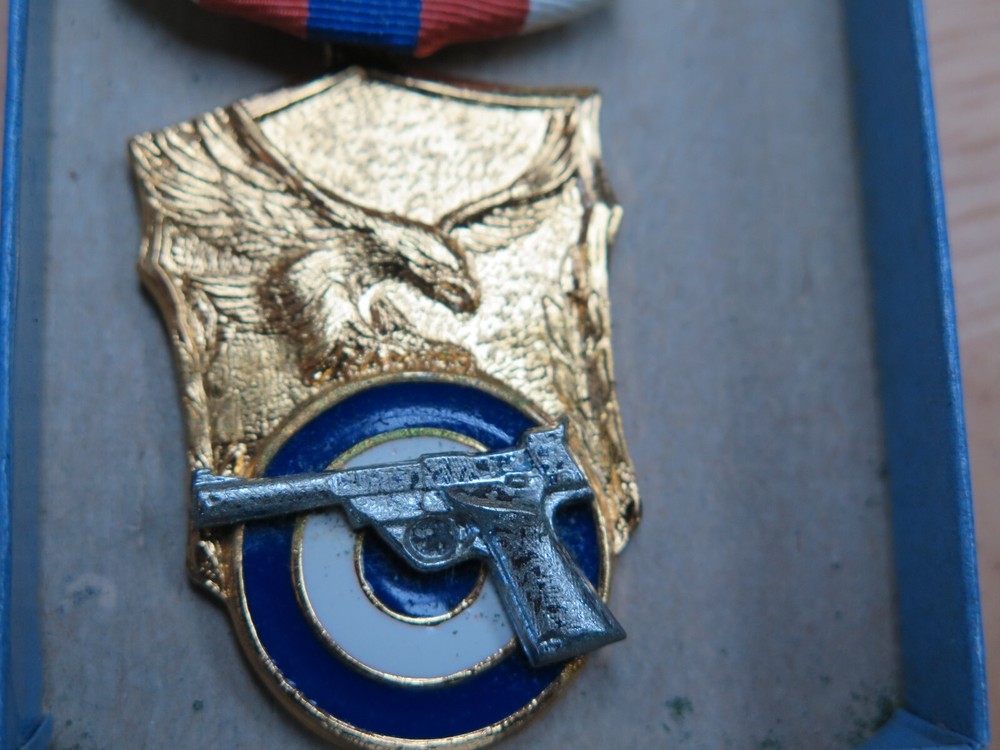 Vintage 1970 .22 Caliber WINNING TEAM Reserve Components