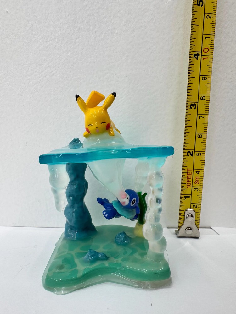 Poplio & Pikachu Underwater Adventures