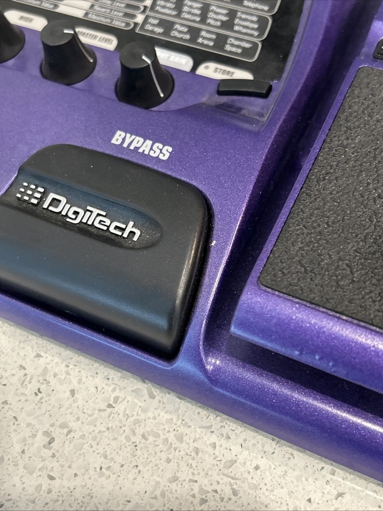 DigiTech Vocal 300 Vocal Multi-Effects Complete Box