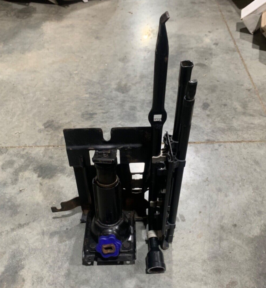 2008 Dodge 6.7 Spare Tire Tool Kit