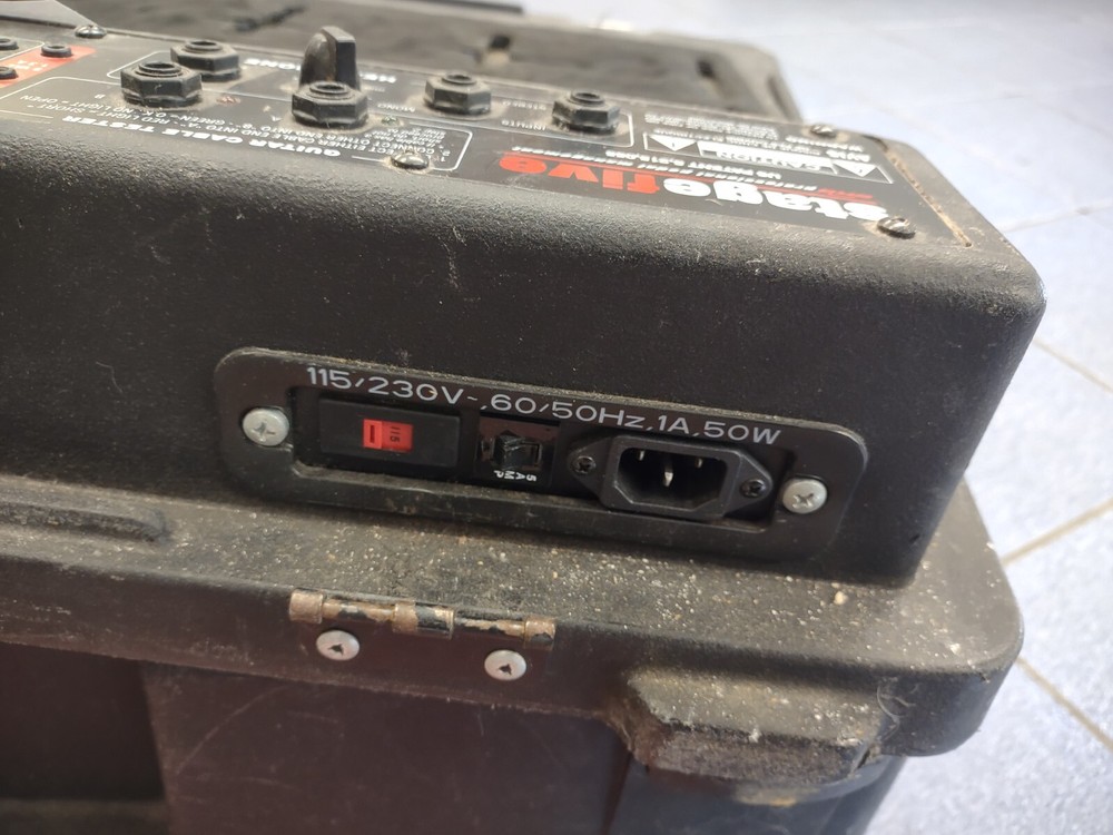 SKB Stage Five Pedal Board