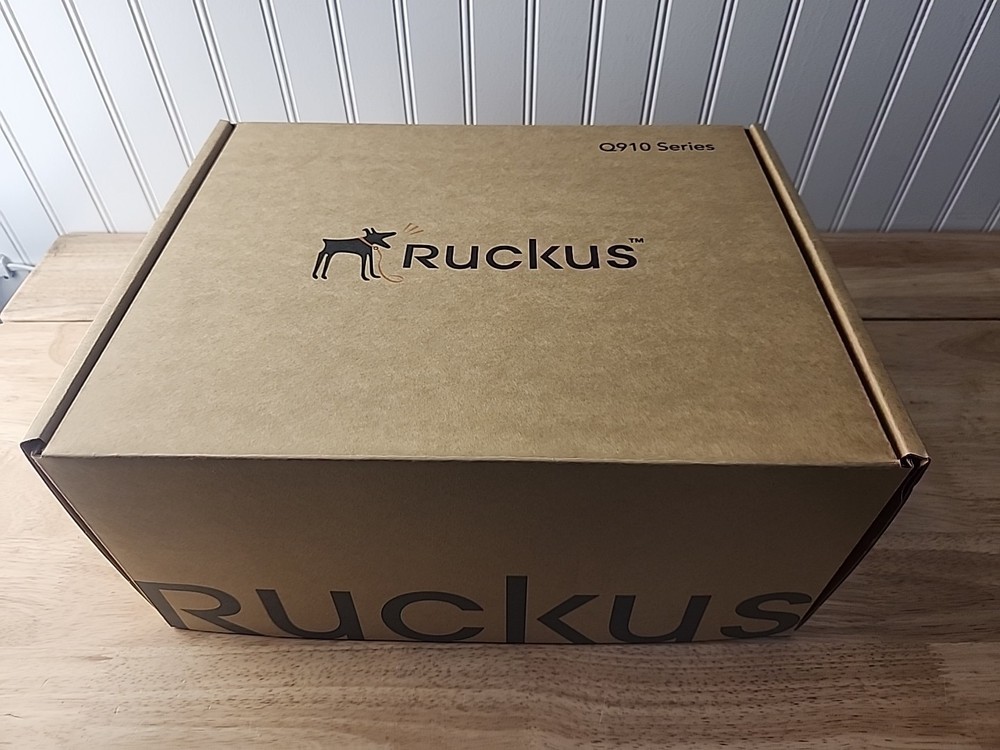 RUCKUS Q910 Series Access Point
