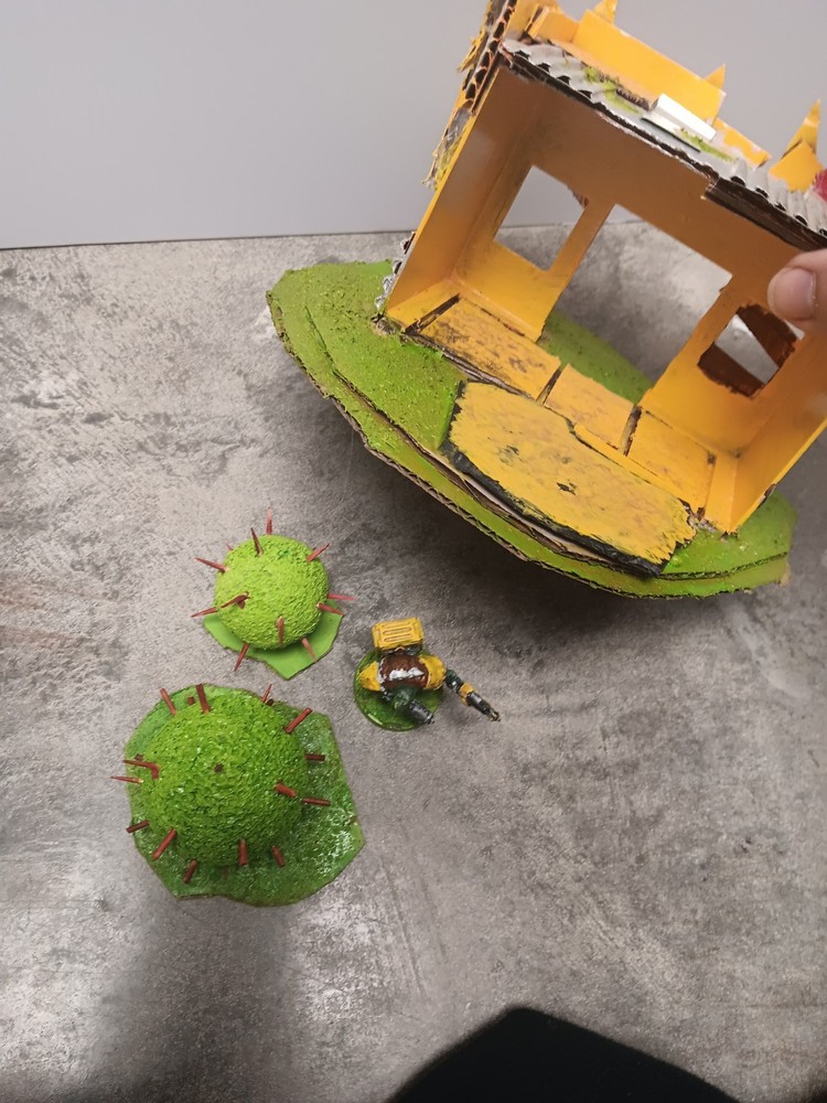 Scratch Built Ork Warhammer 40k terrain painted