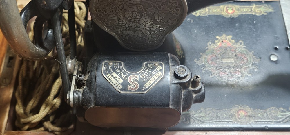 Singer Sewing Machine