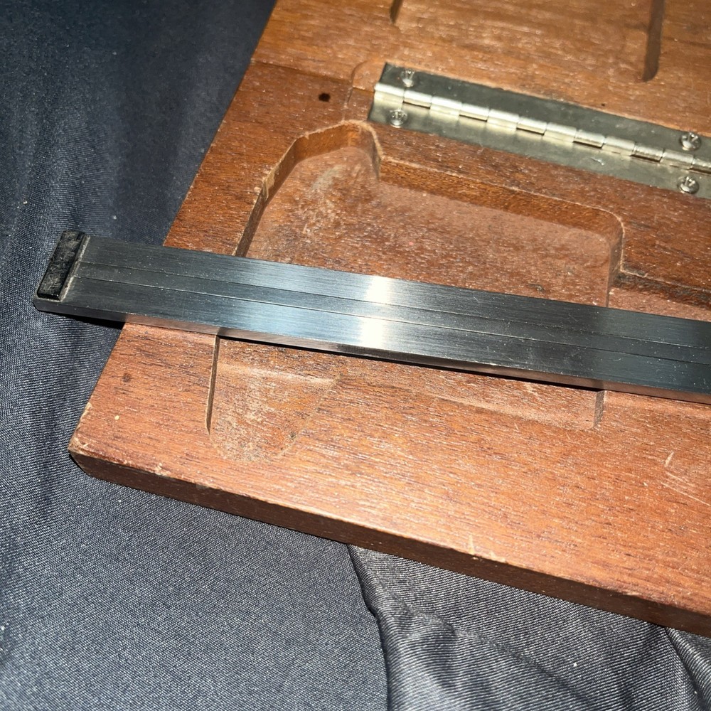 brown and sharpe vernier caliper 577 W/case 7”
