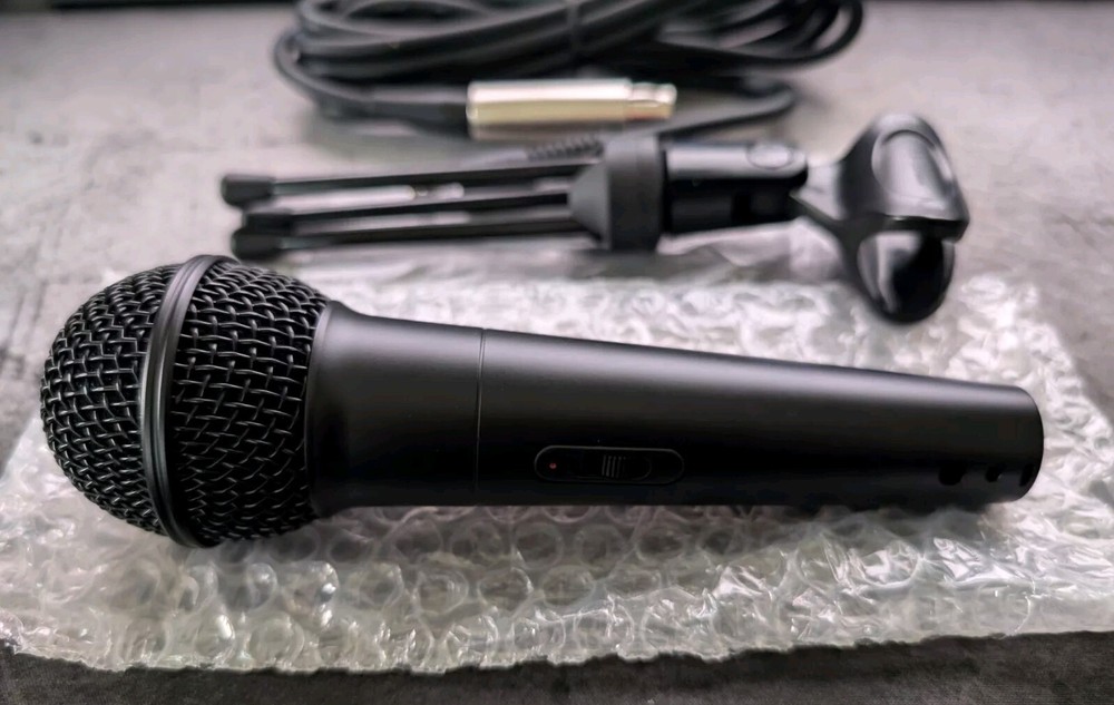 Microphone Kit From the Pinnacle Studio Movie box Plus.