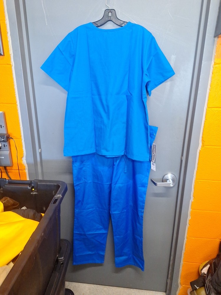 Landau Blue Medium Scrub Set Top and Bottom sz Medium