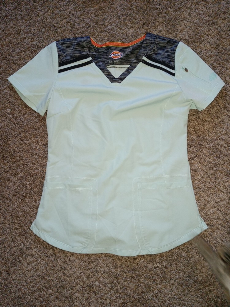 Dickies Dynamix Women's Scrub Top & Jogger Pants - SET