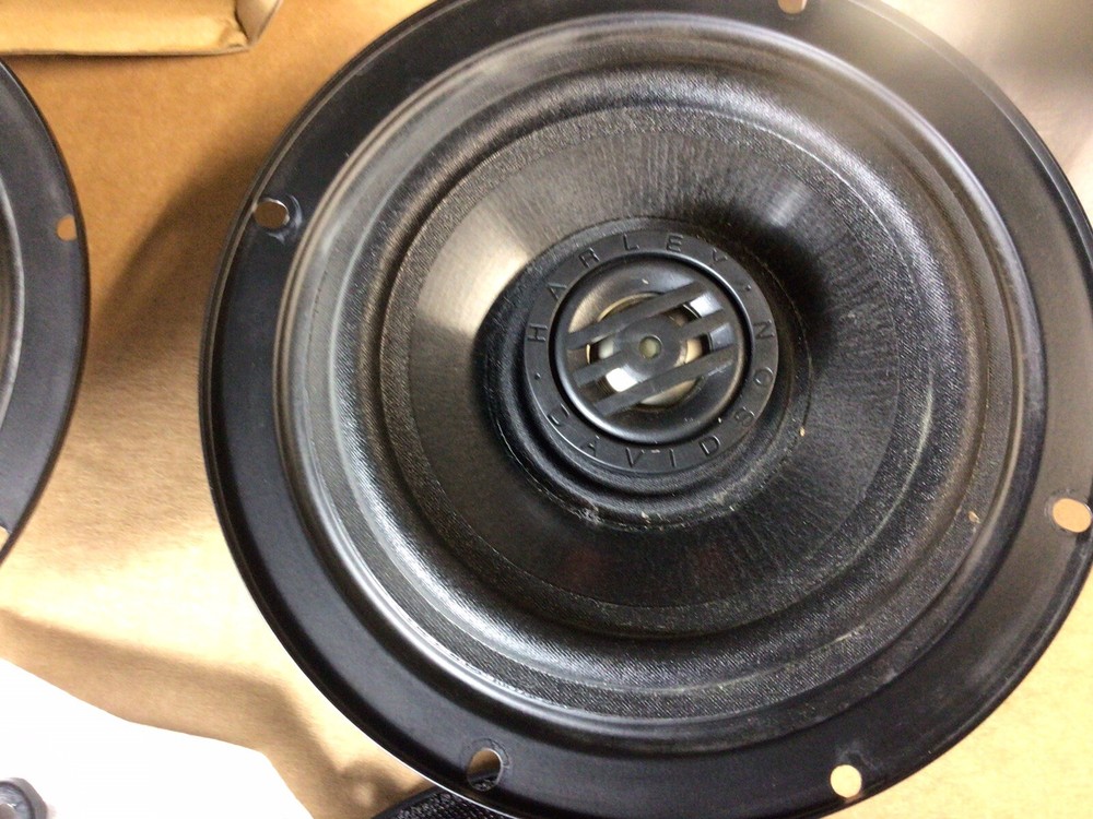 Harley Davidson - Stock Speakers