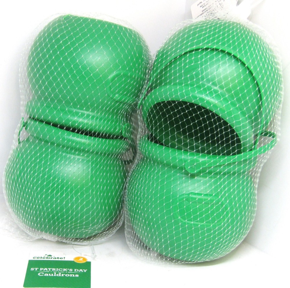 Celebrate, St. Patrick s Day Plastic Cauldrons, 2-2 Piece Sets.