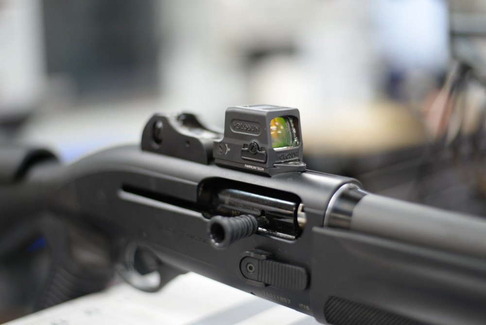 Beretta 1301 Red Dot Plate