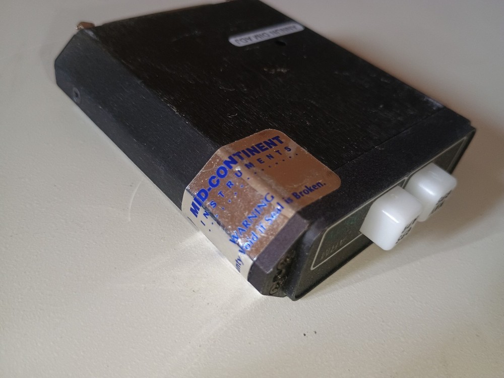 MD41-1528 GPS Annunciation Control Unit (2004) 28 VDC