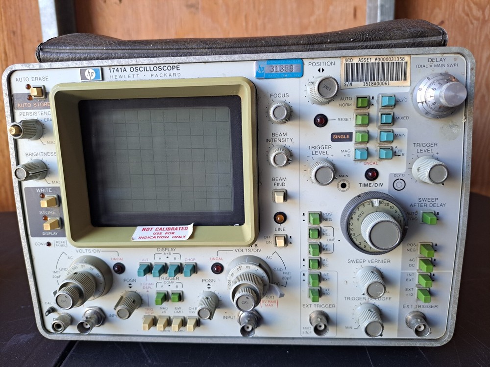 HP 1741A 100MHz Oscilloscope