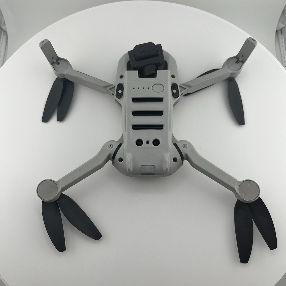 DJI Mini SE Camera Drone - BOUND