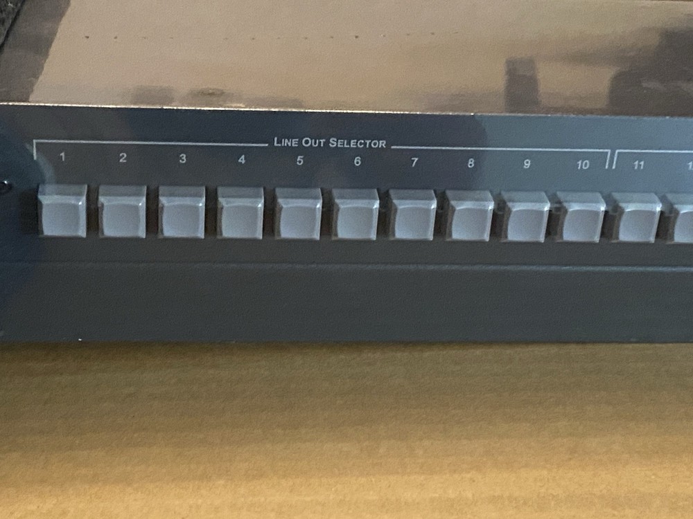 Kramer Electronics Rack Mountable Audio Switch Amplifier Model VS-106N/US, New