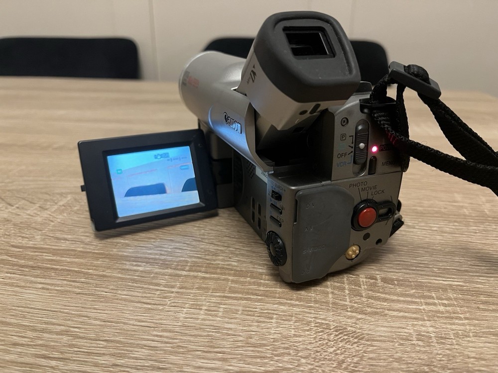 Canon Ultura A Mini DV Camcorder