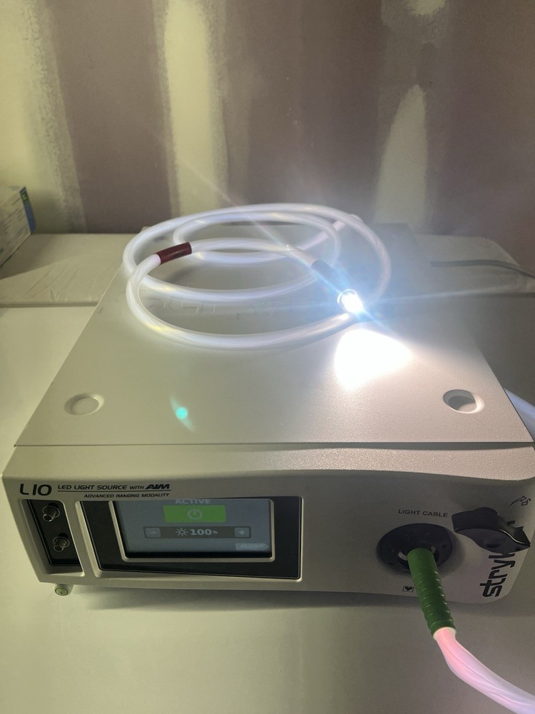 Stryker L10 LED Light Source Without Light source Cable.