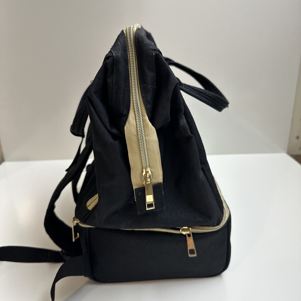 Breast Pump Backpack with cooler, USB Charging Port Black