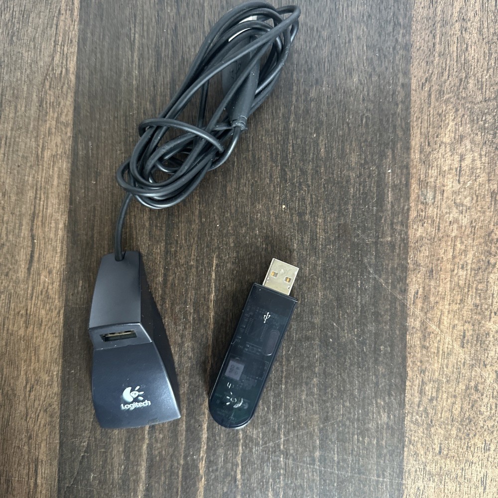 Logitech C-BS35 Wireless USB Receiver with USB Extender Stand