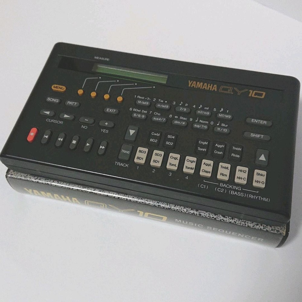 YAMAHA Music Sequencer QY10