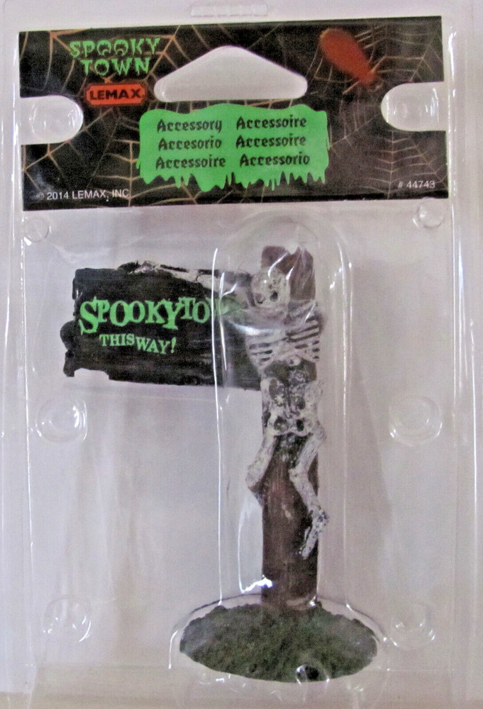 Lemax Spooky Town Accessory - Spookytown This Way! #44743