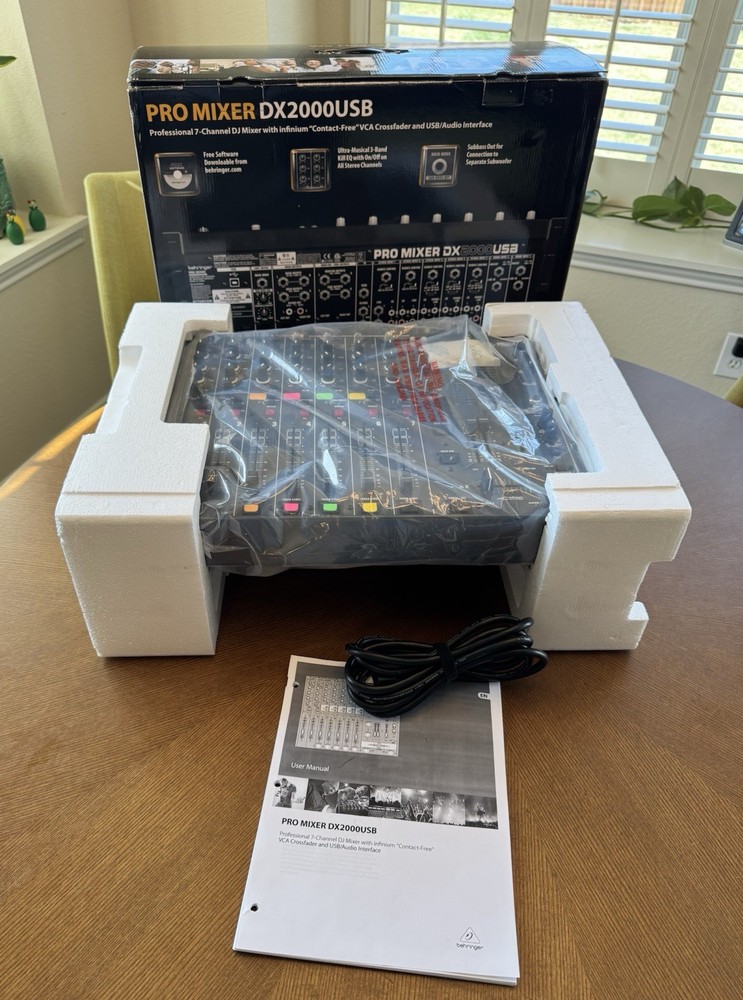 Behringer Pro Mixer DX2000USB 7-Channel DJ Mixer USB Open Box - Mint