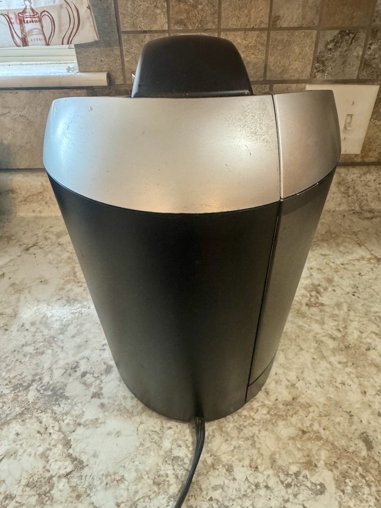 Keurig B60 Single Cup Brewing System Coffee Maker Black Silver *Tested*