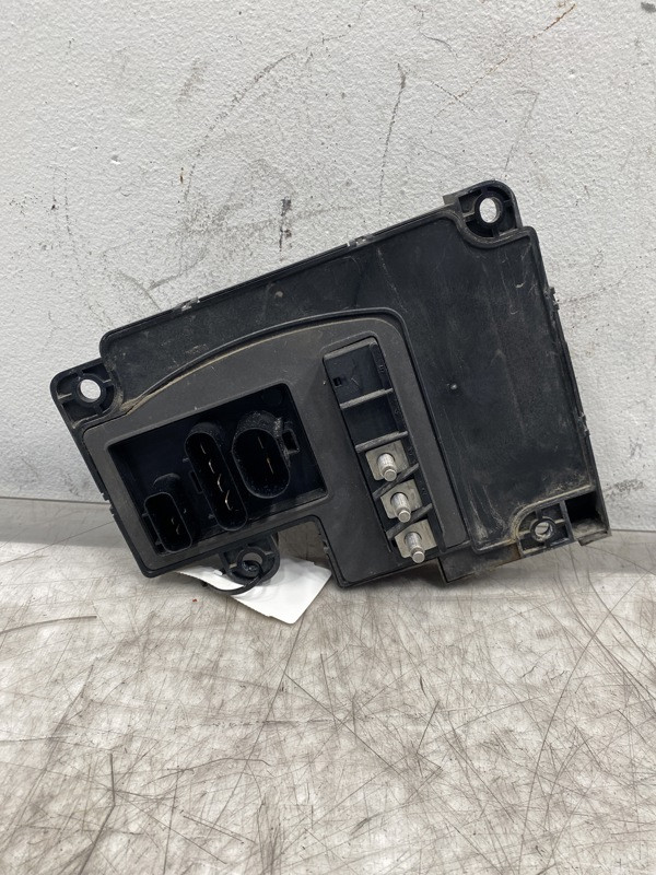 Freightliner Fuse Panel A6601883001 (628-10943)