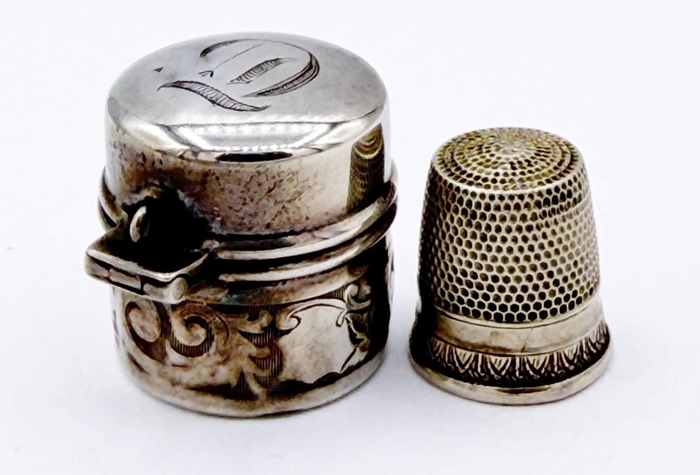 Gorgeous Antique Webster Sterling Thimble Holder/Case & Sterling Thimble #986