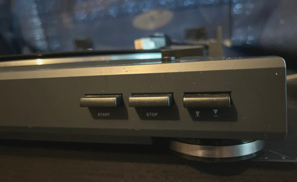 AUDIO TECHNICA AT-LP2D USB - Turntable Record Player - Tested Works Great!