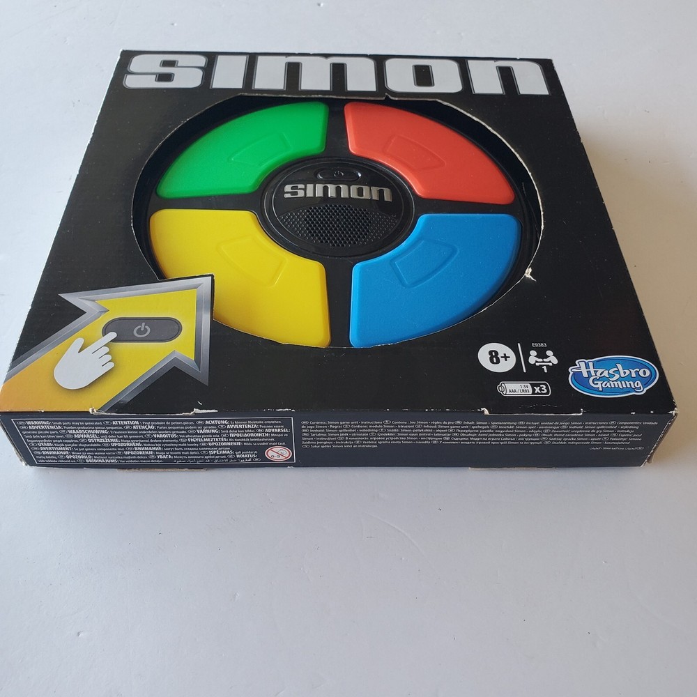 Hasbro Simon Classic Retro Handheld Electronic Memory Game WORK TESTED